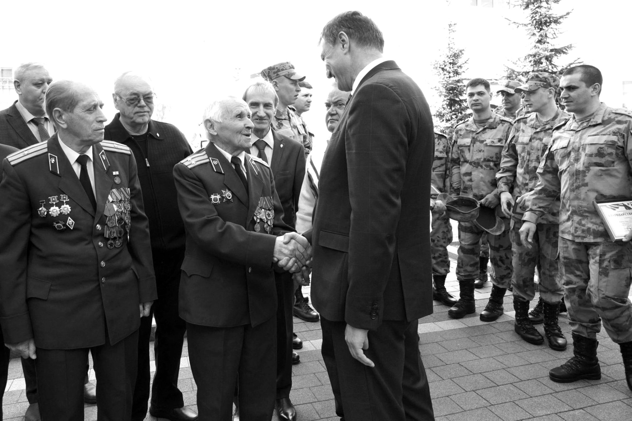 Служба в балтийском. Награждение ветеранов.