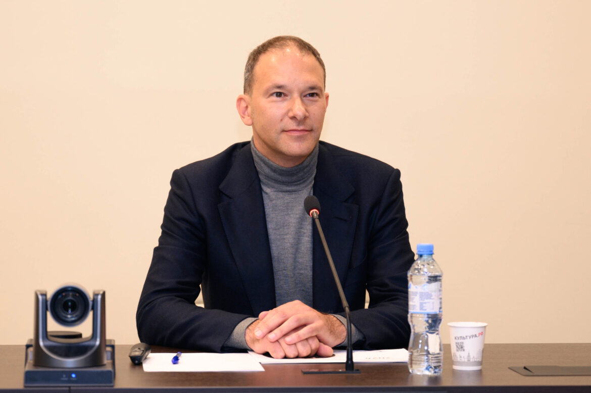 Р.В.Ковриков