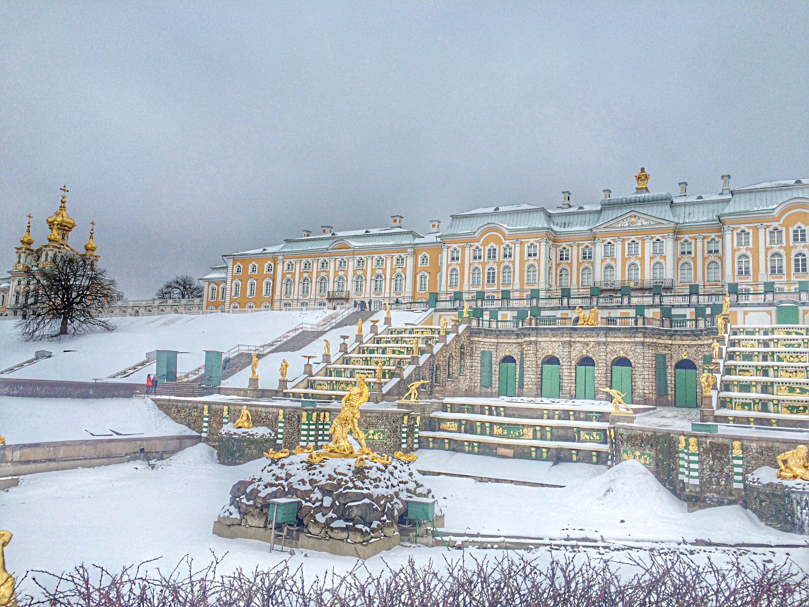 Дворец в петергофе год. Петергоф (дворцово-парковый ансамбль). Царское село (музей-заповедник). Зимний дворец Санкт-Петербург Петергоф. Петергоф зимой 2023.